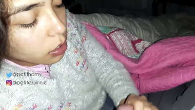 Ou te foloina uma le susu o lo'u to'alua - fa'aali le laulaufaiva ma le sua.